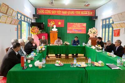 Ngày 16/01/2025 UBND xã Hành Thuận Tổ chức Gặp mặt lãnh đạo xã qua các thời kỳ